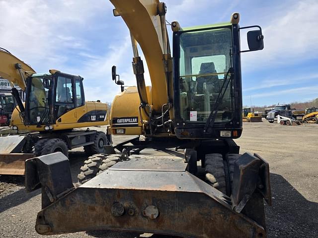 Image of Caterpillar M316C equipment image 4