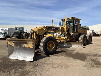 Main image Caterpillar 143H