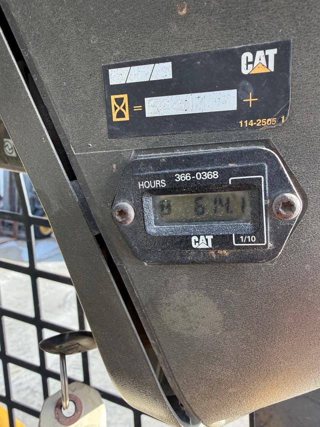 Image of Caterpillar 287B equipment image 4