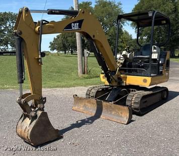 Main image Caterpillar 302.5C