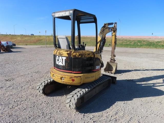 Image of Caterpillar 303CR equipment image 4