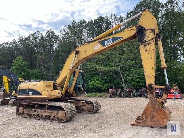 Image of Caterpillar 325CL equipment image 2