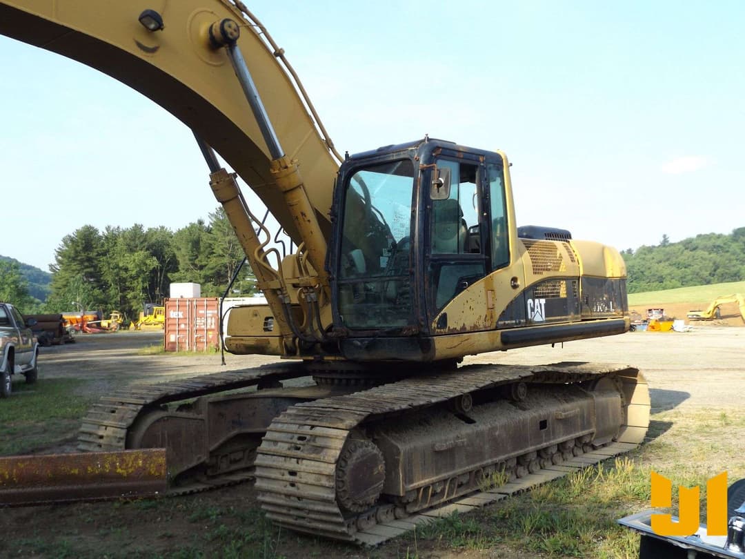 Image of Caterpillar 330CL Primary image
