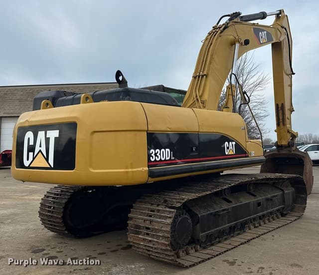 Image of Caterpillar 330D equipment image 4