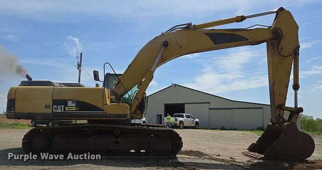 Image of Caterpillar 330DL equipment image 3