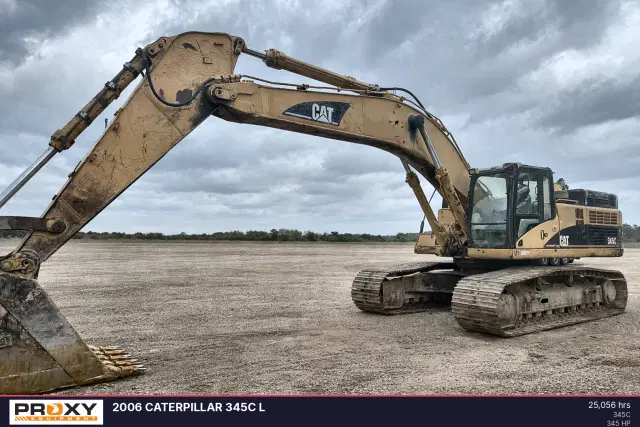 Image of Caterpillar 345CL equipment image 2