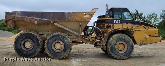 Image of Caterpillar 740 equipment image 3
