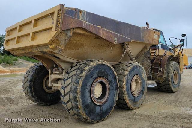 Image of Caterpillar 740 equipment image 4