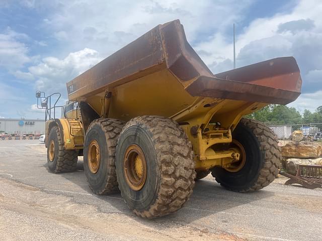 Image of Caterpillar 740 equipment image 3