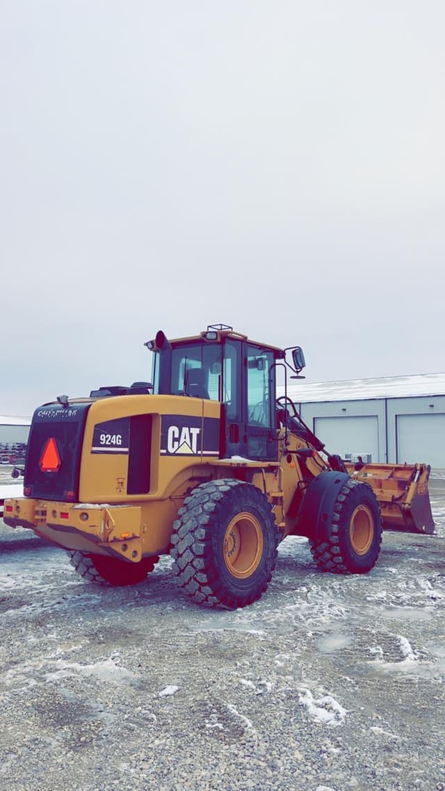 Image of Caterpillar 924G equipment image 2