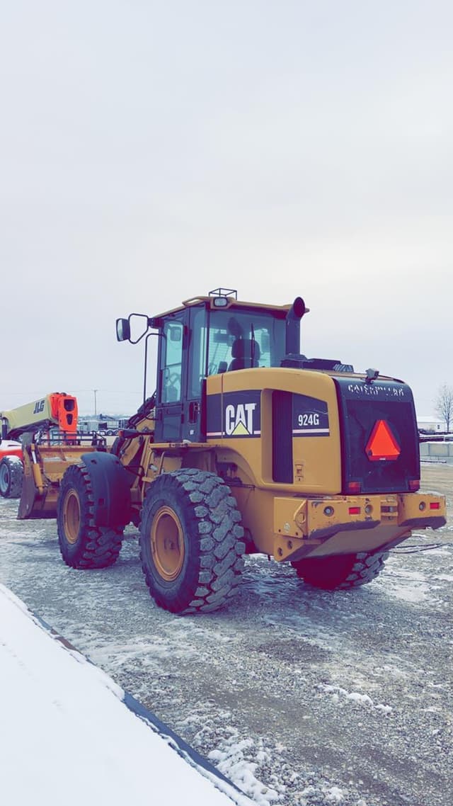 Image of Caterpillar 924G equipment image 4