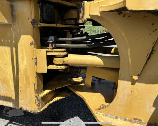 Image of Caterpillar 928G equipment image 4