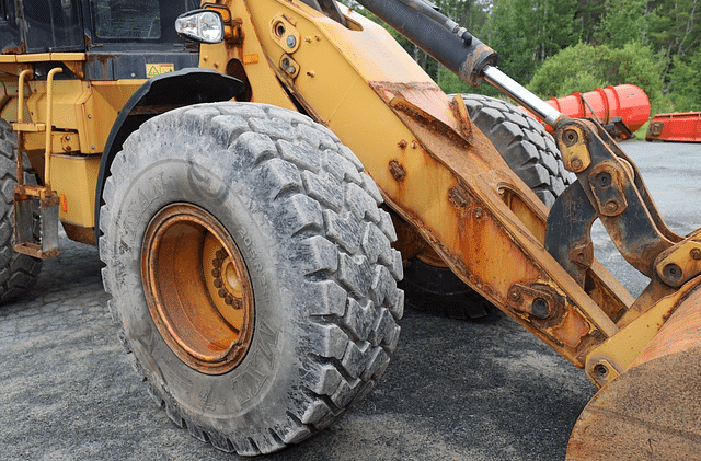 Image of Caterpillar 930G equipment image 3