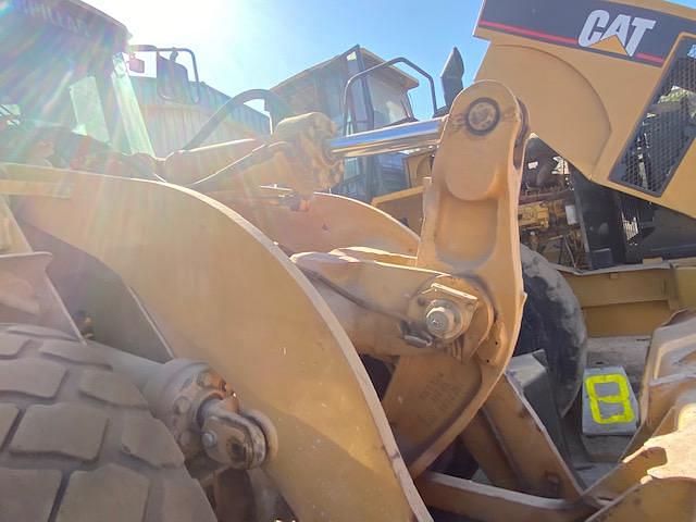 Image of Caterpillar 962H equipment image 4