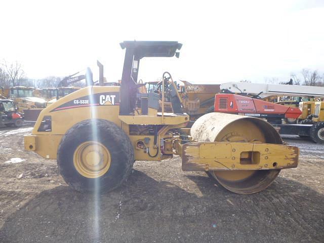 Image of Caterpillar CS-533E equipment image 2