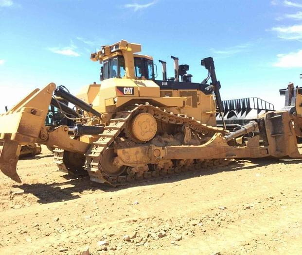 Image of Caterpillar D11R equipment image 2