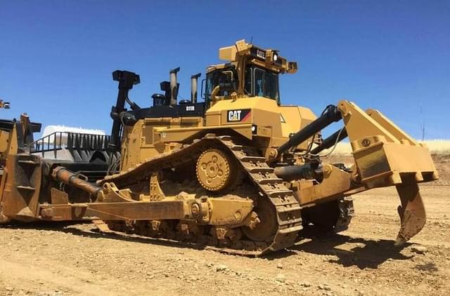 Image of Caterpillar D11R equipment image 3
