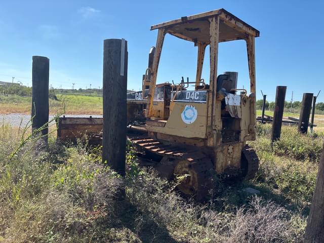 Image of Caterpillar D4C equipment image 3