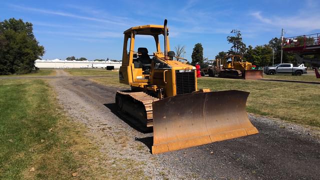 Image of Caterpillar D4GXL equipment image 2