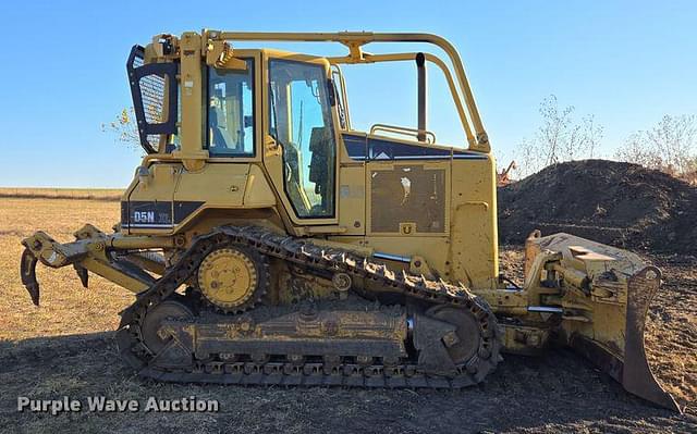 Image of Caterpillar D5N XL equipment image 3