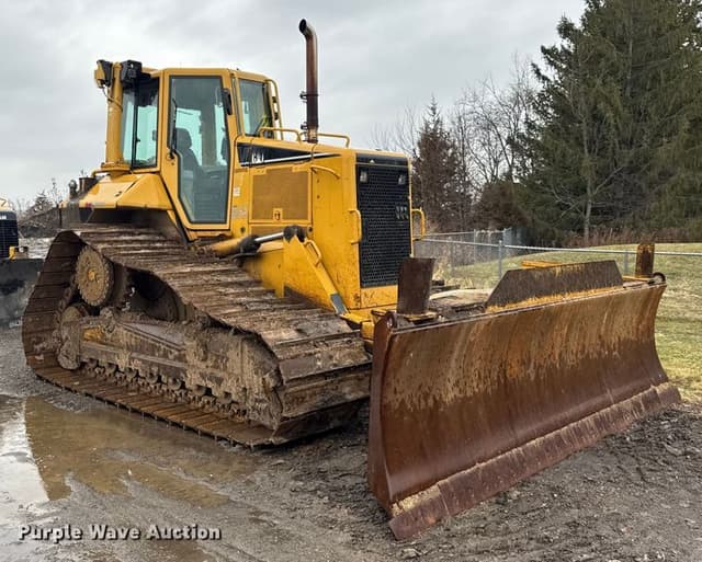 Image of Caterpillar D6N LGP equipment image 2
