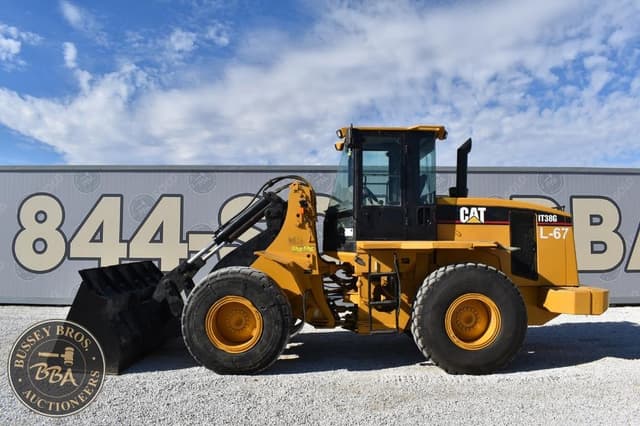 Image of Caterpillar IT38G equipment image 2