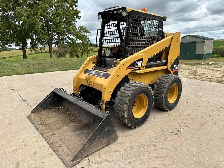2006 Caterpillar 236B Equipment Image0