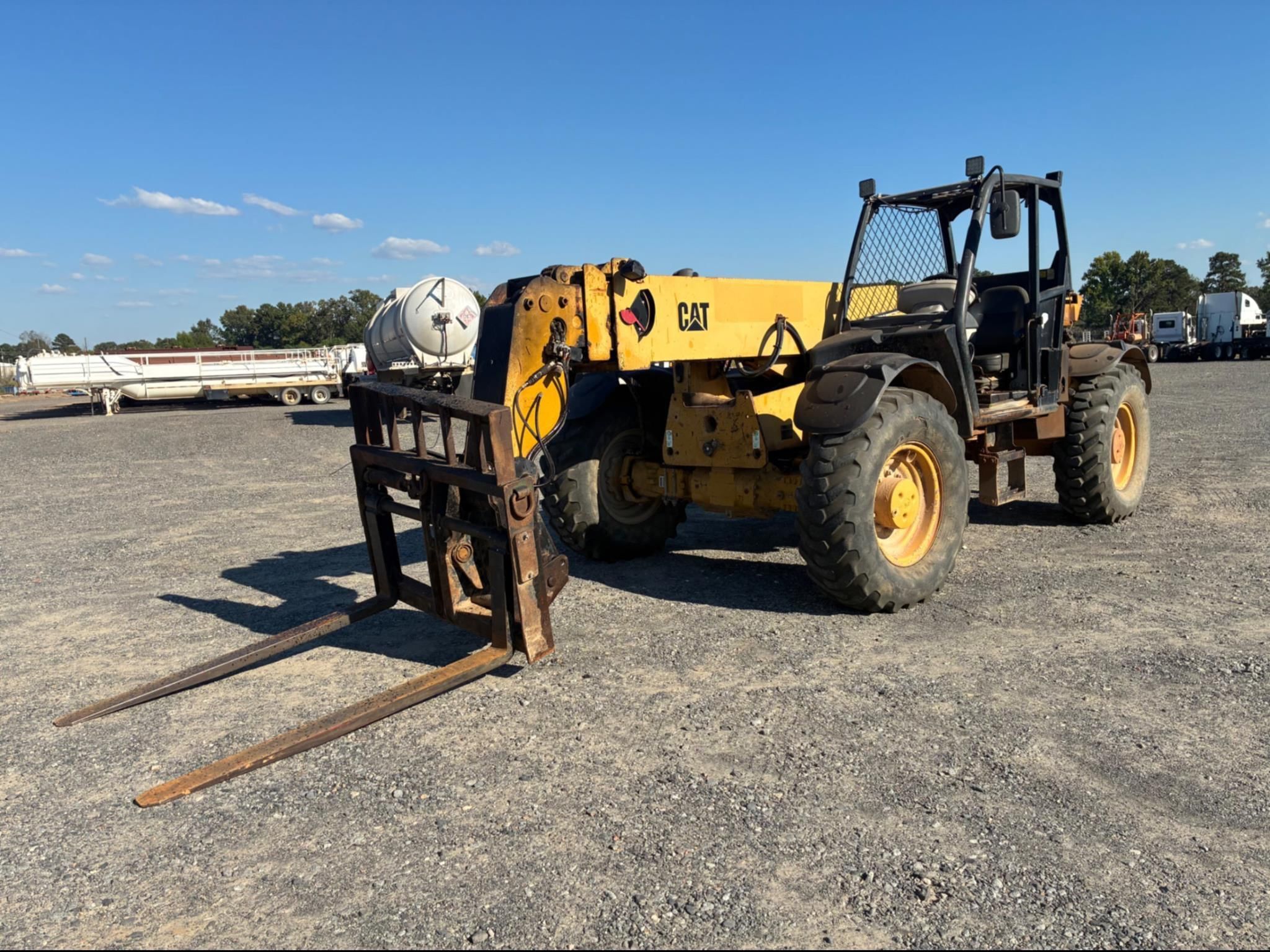 2006 Caterpillar TH460B Equipment Image0