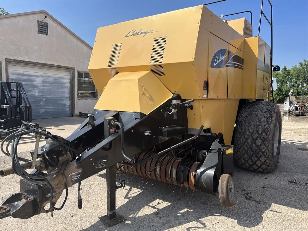 2005 Challenger LB44 Equipment Image0