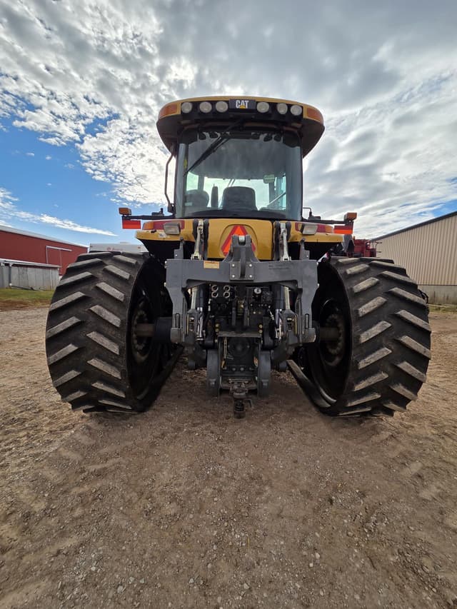 Image of Challenger MT745 equipment image 3