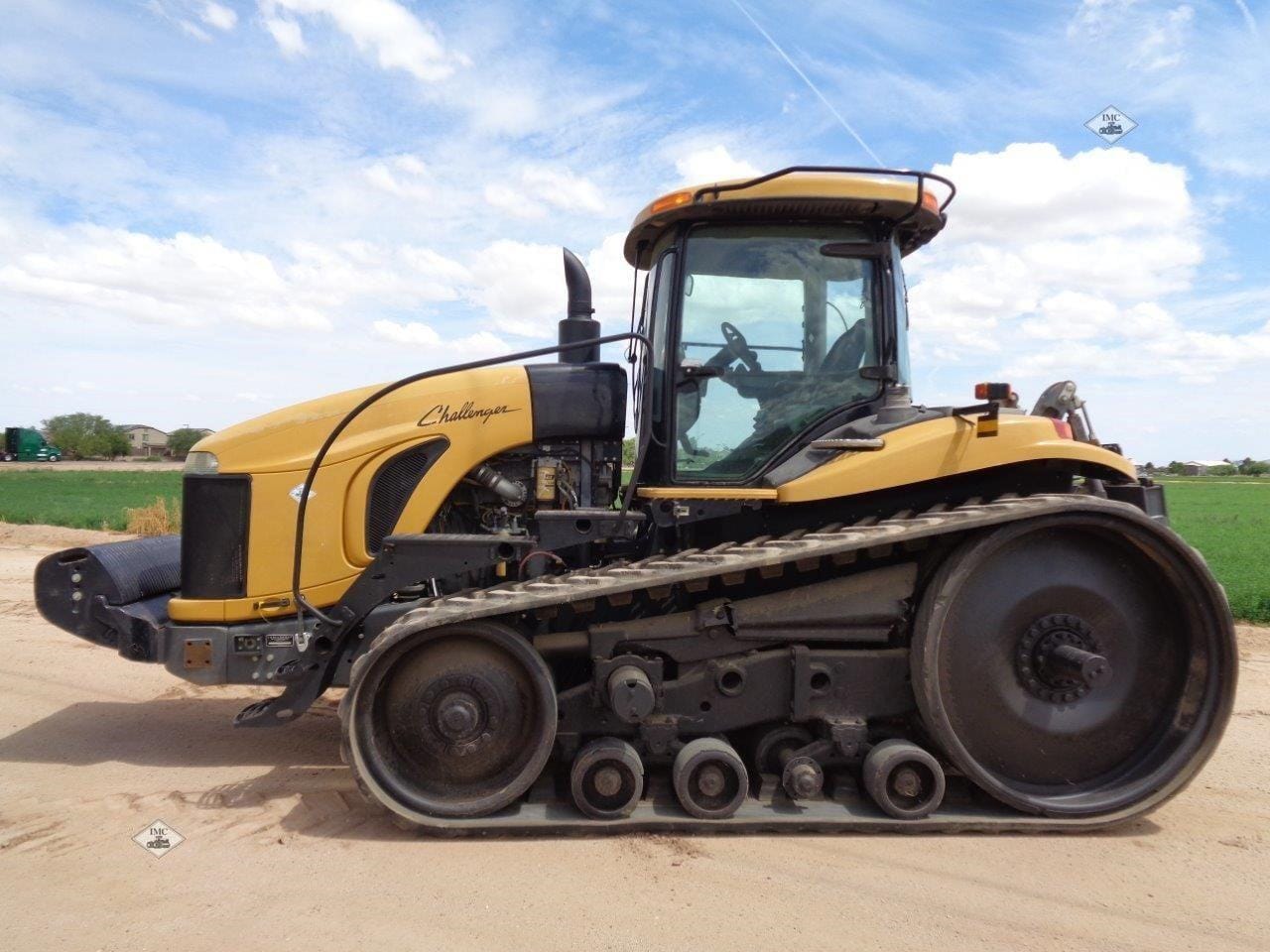 2006 Challenger MT835B Equipment Image0