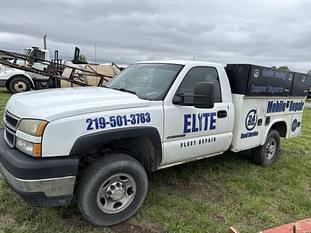 2006 Chevrolet 2500HD Equipment Image0