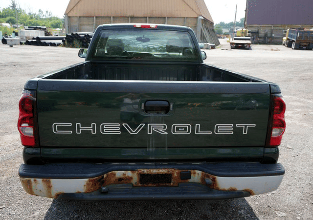 Image of Chevrolet 1500 equipment image 3
