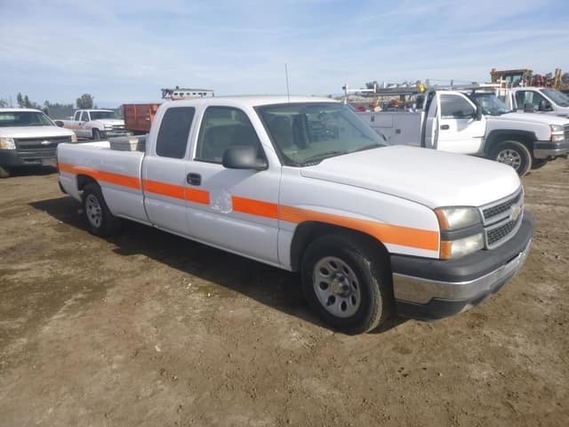 Image of Chevrolet 1500 equipment image 2