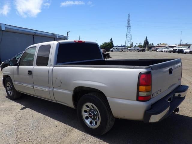 Image of Chevrolet 1500 equipment image 4
