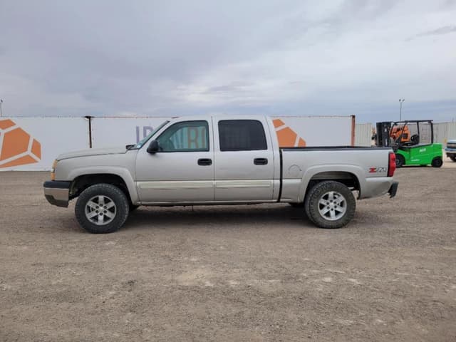 Image of Chevrolet 1500 equipment image 1