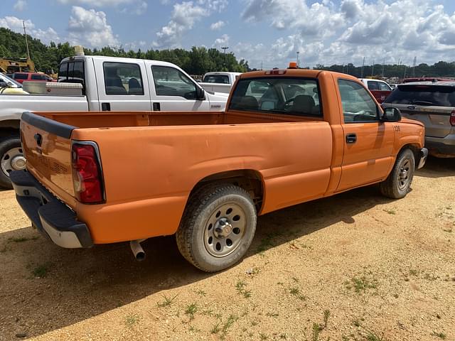 Image of Chevrolet 1500 equipment image 2