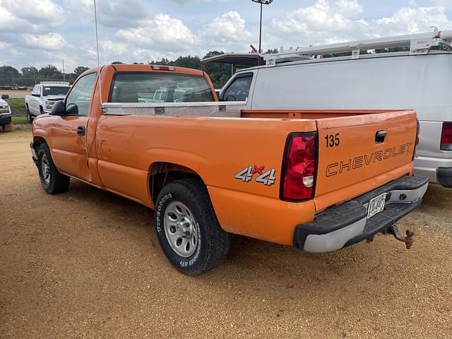 Image of Chevrolet 1500 equipment image 4