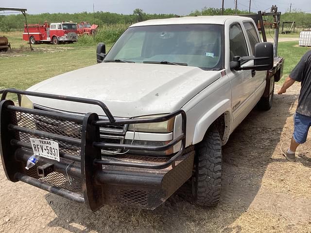 Image of Chevrolet 2500 equipment image 1