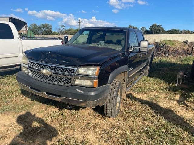 Image of Chevrolet 2500HD equipment image 1