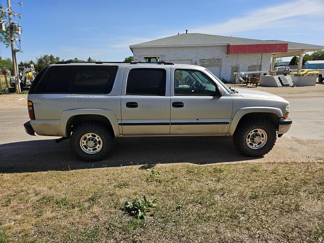 Image of Chevrolet 2500 equipment image 2