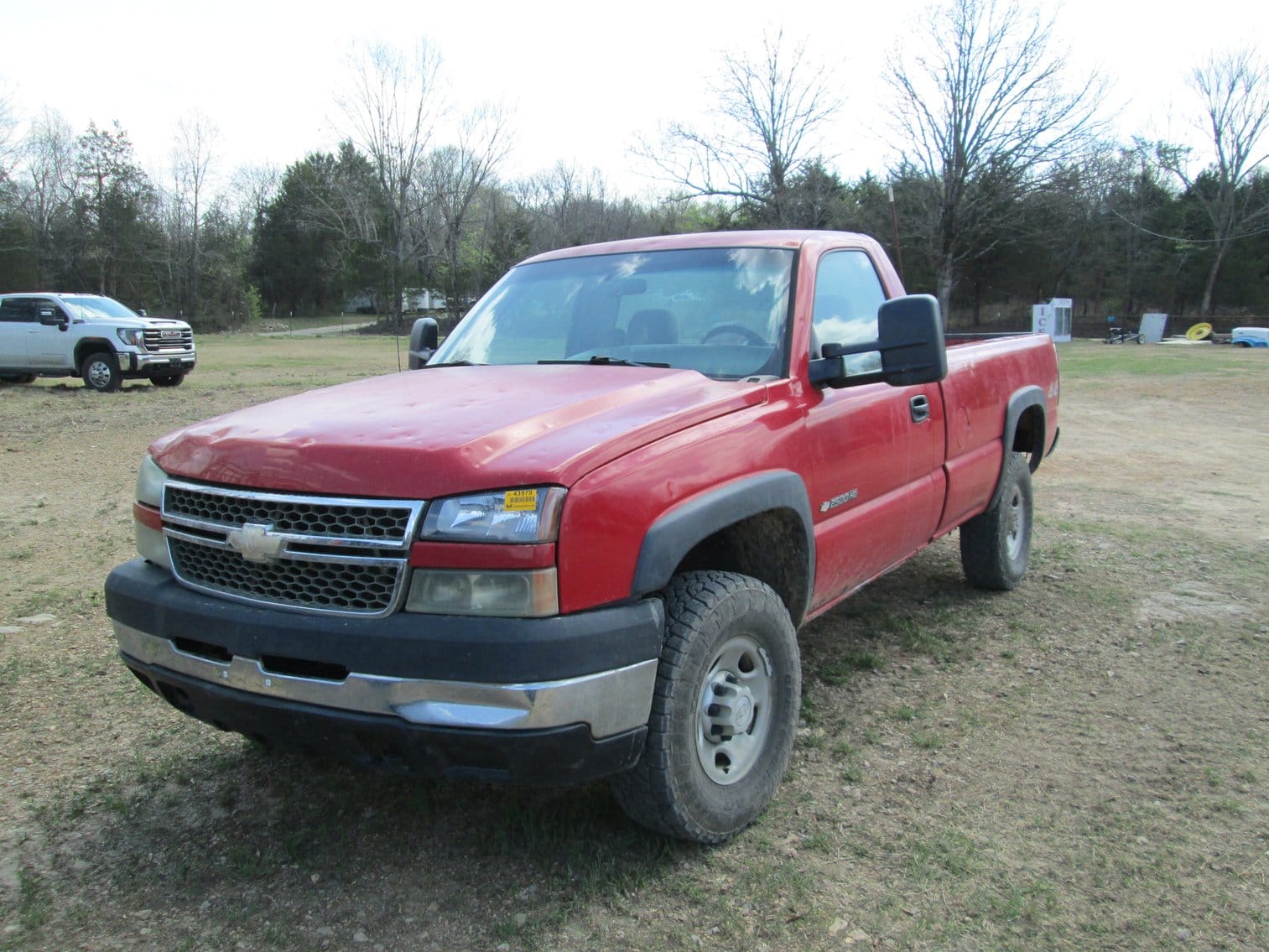 2006 Chevrolet 2500HD Equipment Image0