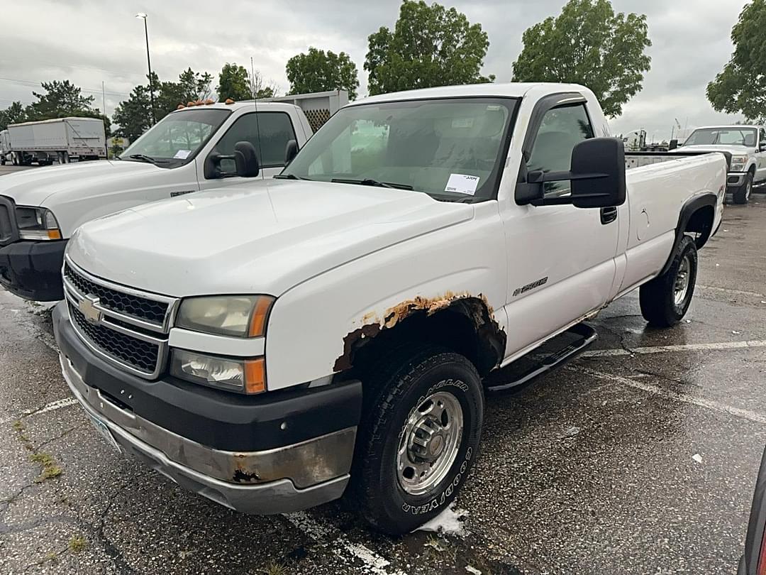 Image of Chevrolet 2500HD Primary image