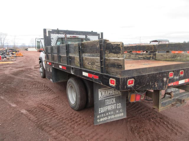 Image of Chevrolet 3500 equipment image 3