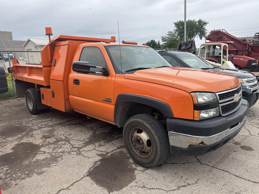 Image of Chevrolet 3500 Primary image