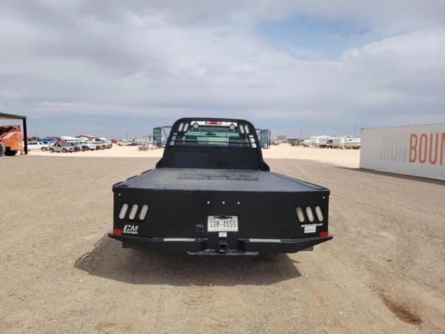 Image of Chevrolet 3500 equipment image 3