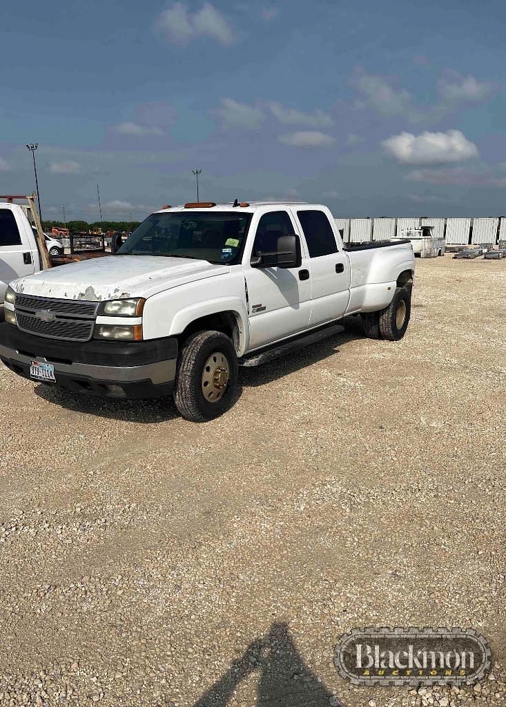 Image of Chevrolet 3500 Primary image
