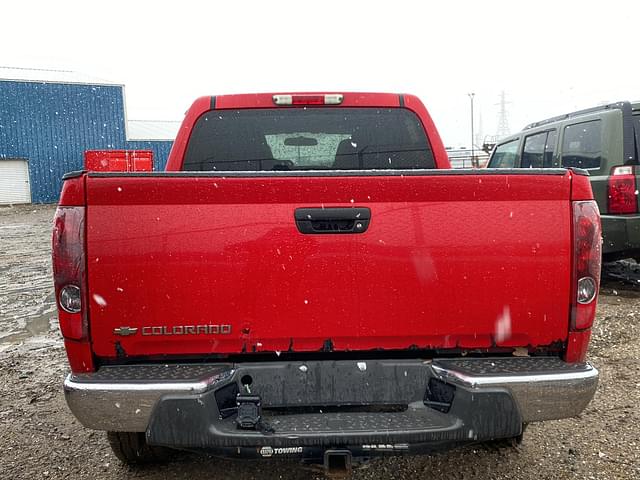 Image of Chevrolet Colorado equipment image 2