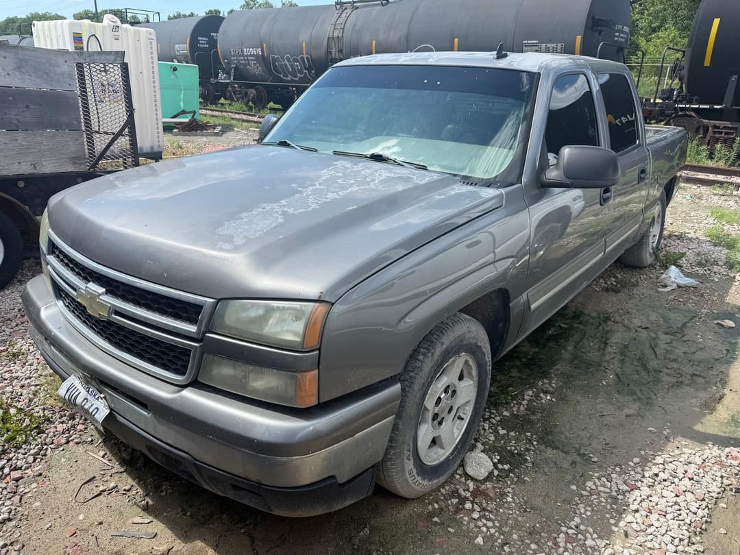 Image of Chevrolet 1500 Primary Image