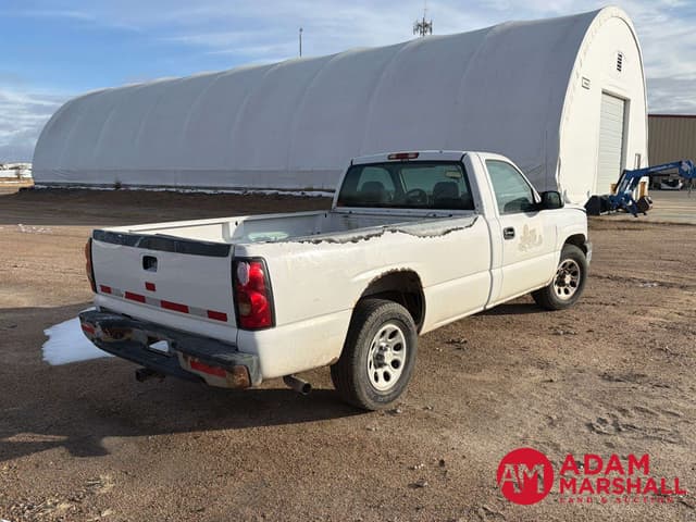 Image of Chevrolet C1500 equipment image 4